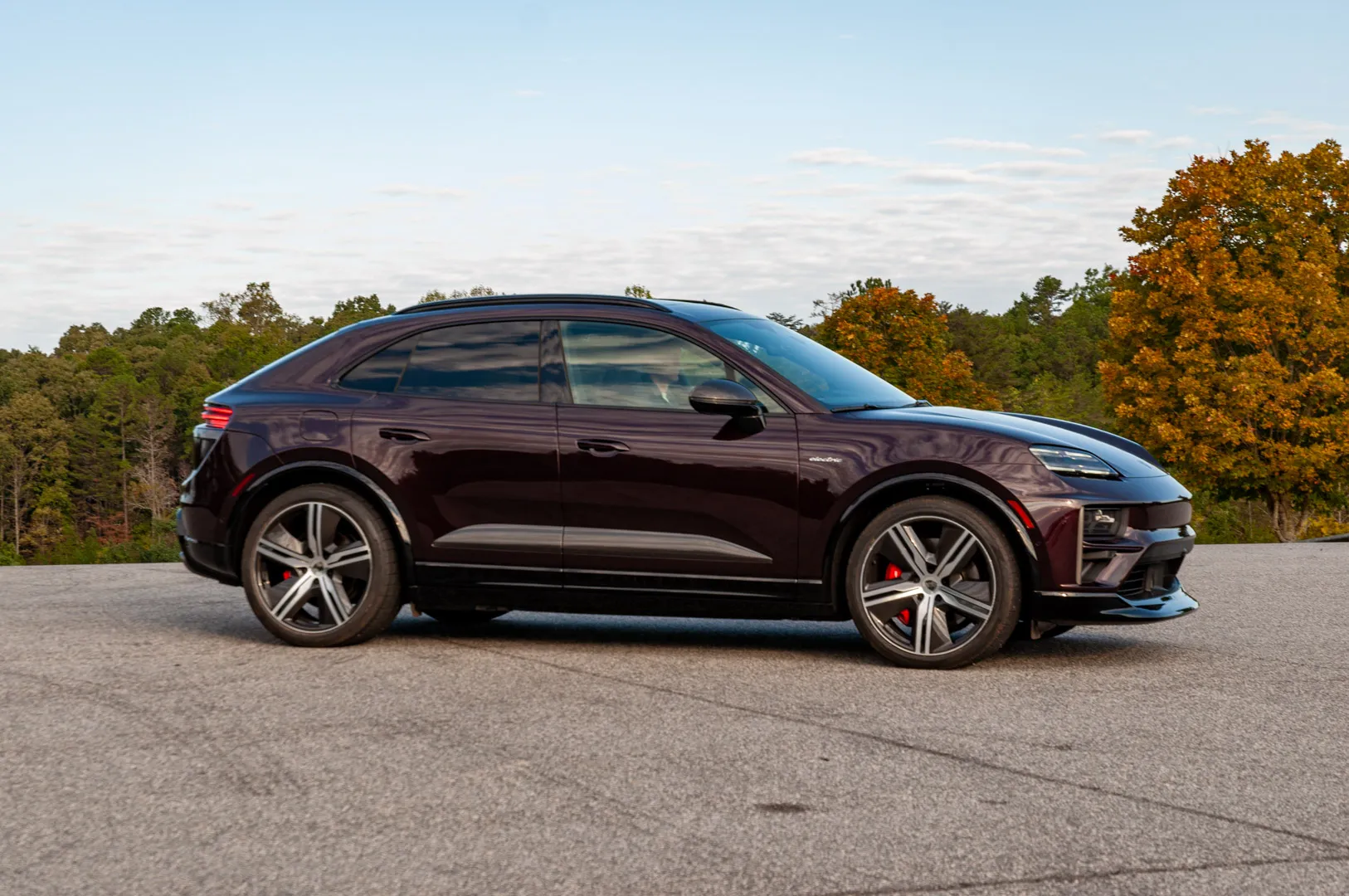 2024 Porsche Macan Electric Turbo