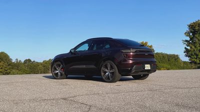 Porsche eyes new gas SUV in Macan segment
