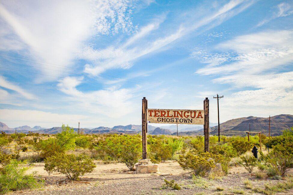 Featured image for I Hung Out at a Naked Party in Texas and It Changed the Way I Travel